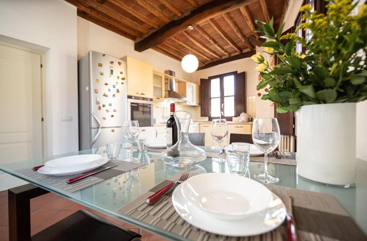 Serena Apartment, Cosy Close Center Town Lucca Exteriör bild