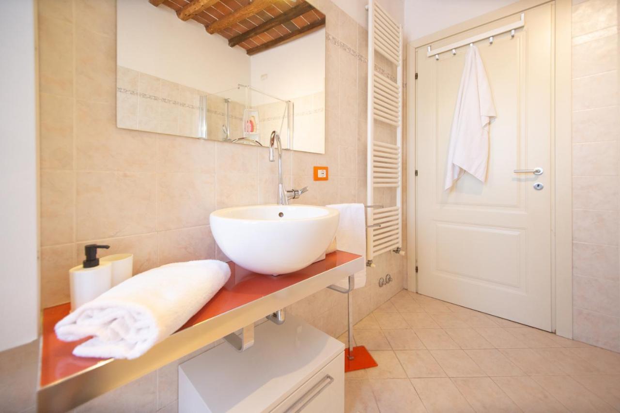 Serena Apartment, Cosy Close Center Town Lucca Exteriör bild