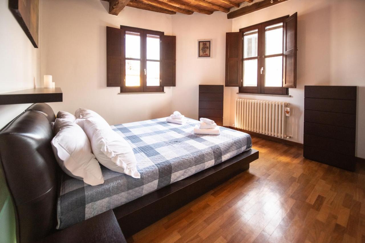Serena Apartment, Cosy Close Center Town Lucca Exteriör bild