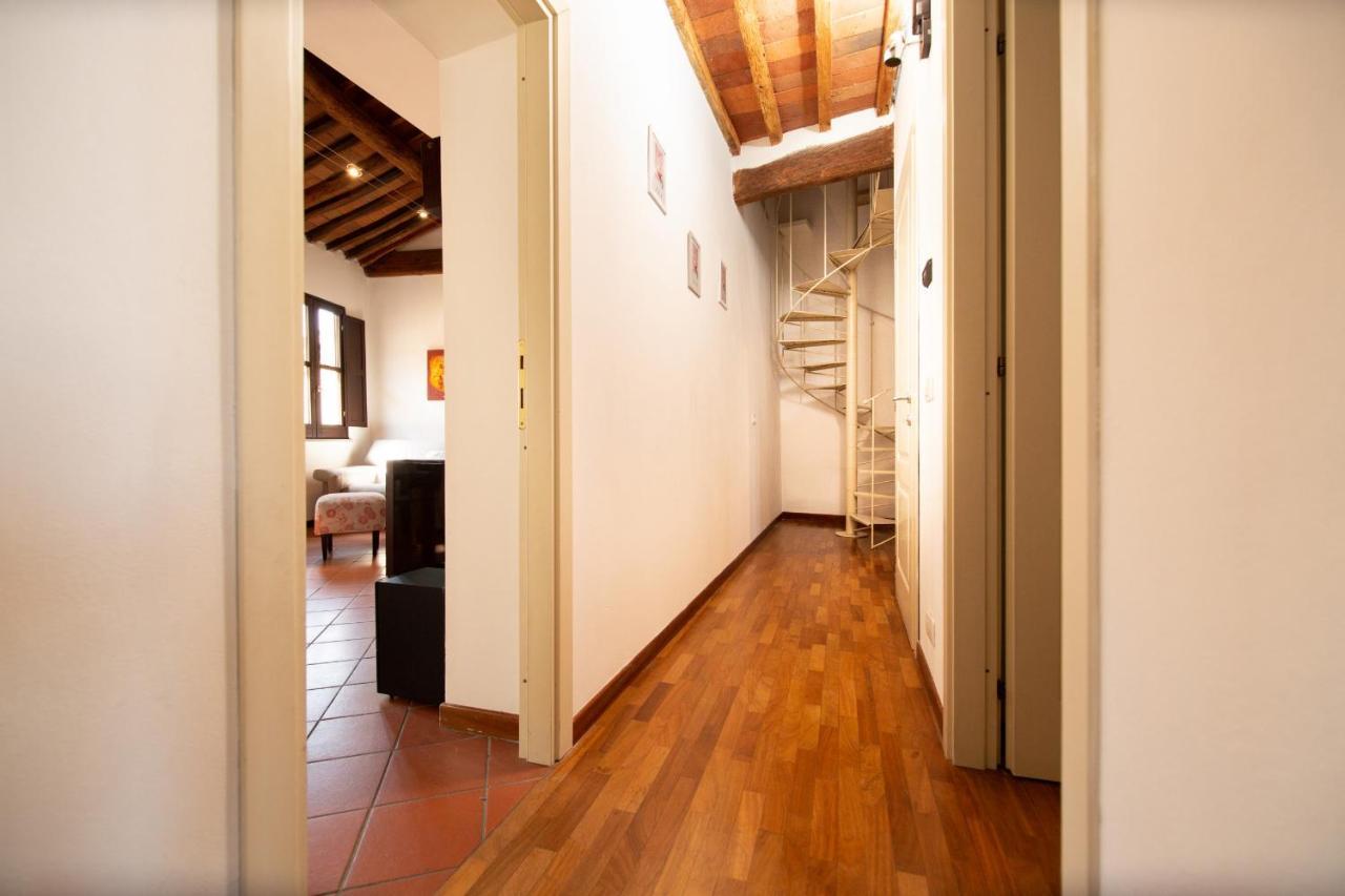 Serena Apartment, Cosy Close Center Town Lucca Exteriör bild